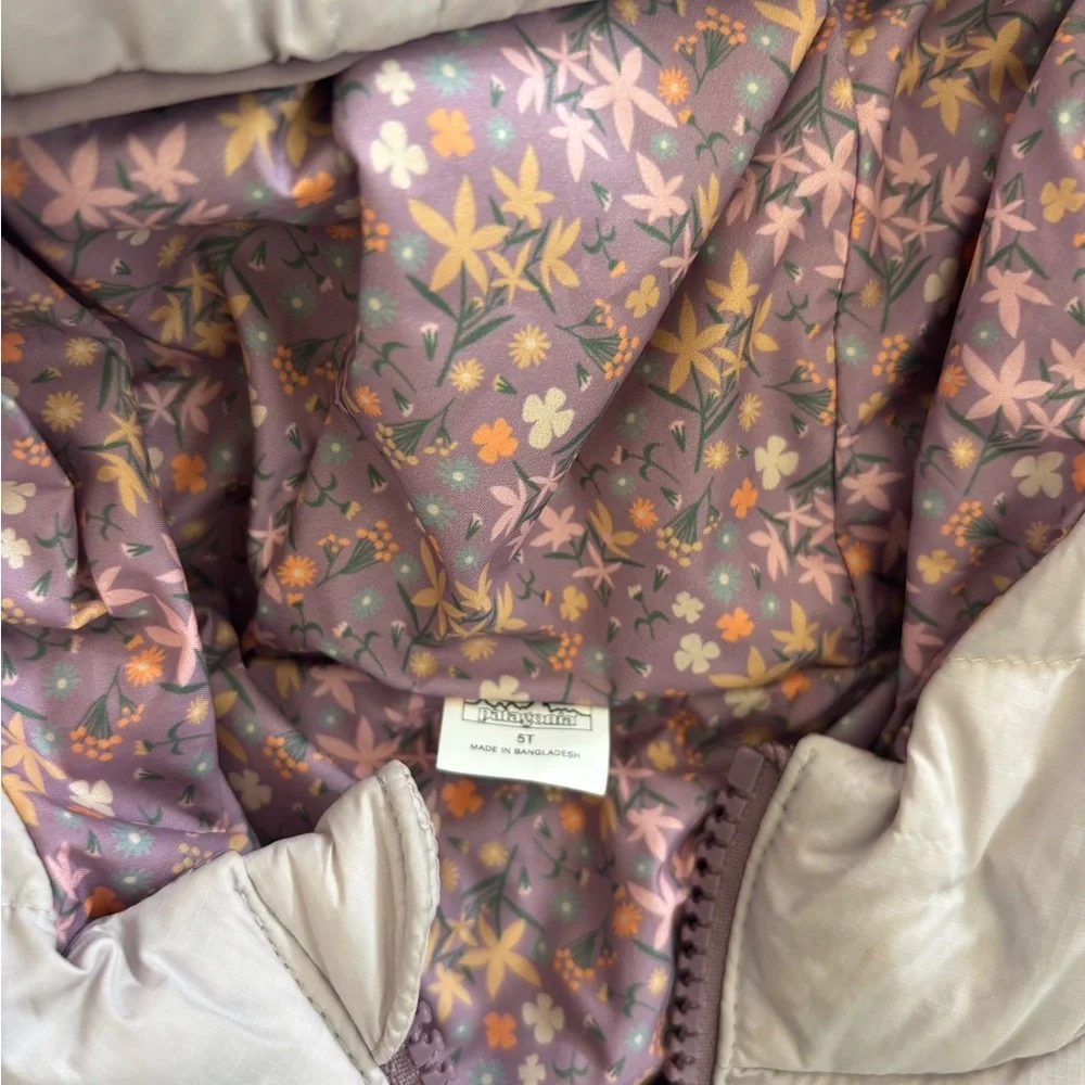 Patagonia Kid’s Reversible Down Jacket - Picture 4 of 9